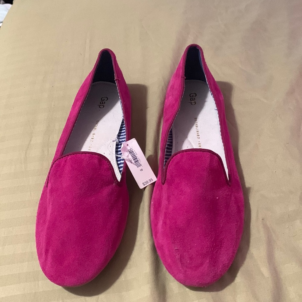 Beautiful GAP flats/ loafer BNWT